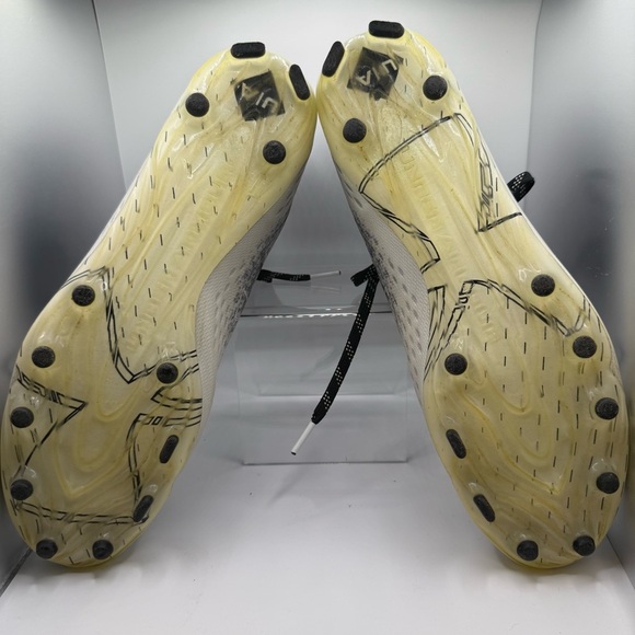 Under Armour Spotlight Football cleats size 9 EUC - Picture 5 of 5
